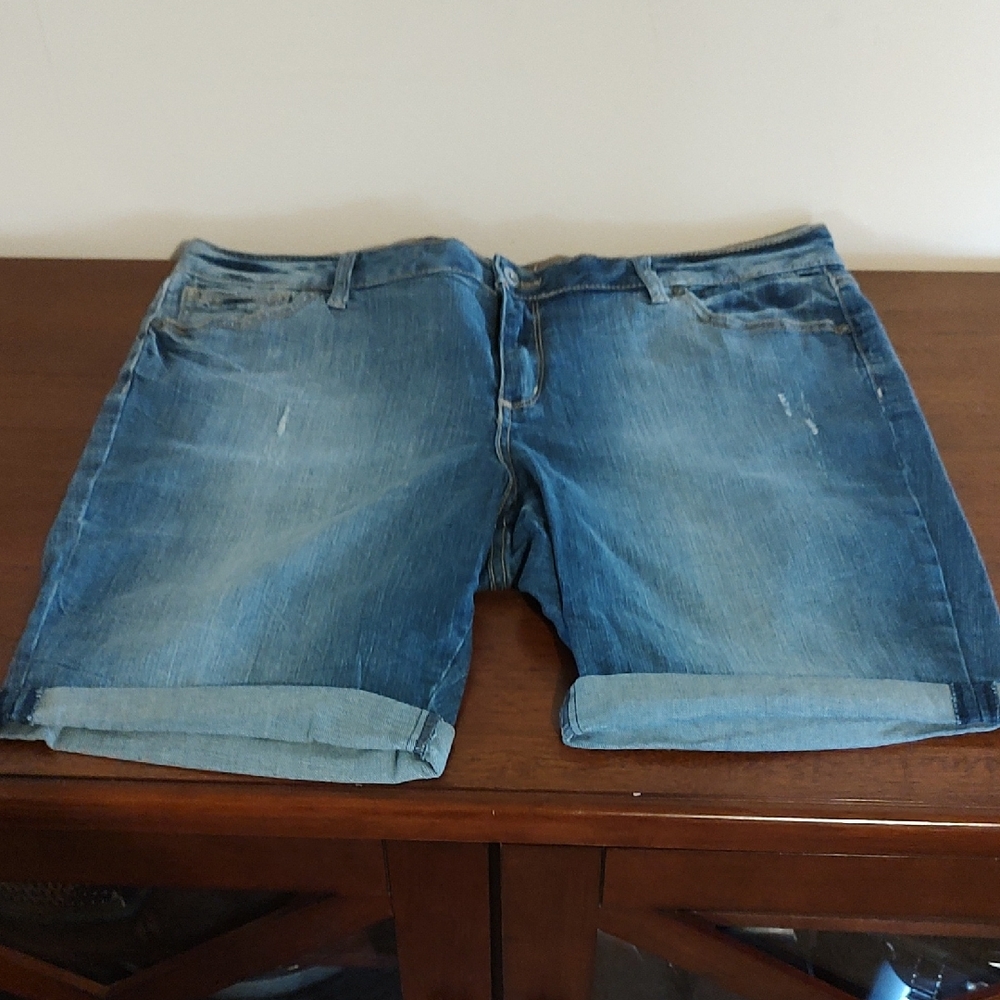 Arizona Jean Company Blue Jean Shorts